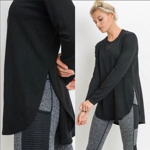 LAST ONE! Long sleeve flow top side slits